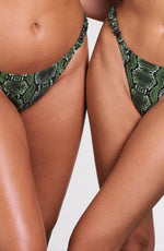 Scrunchie Bikini Bottom // Texas Green - Reina Olga